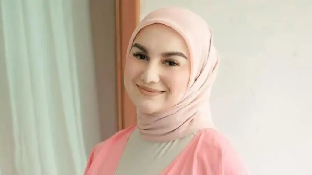 Profil Umum dan Biodata Singkat Irish Bella
