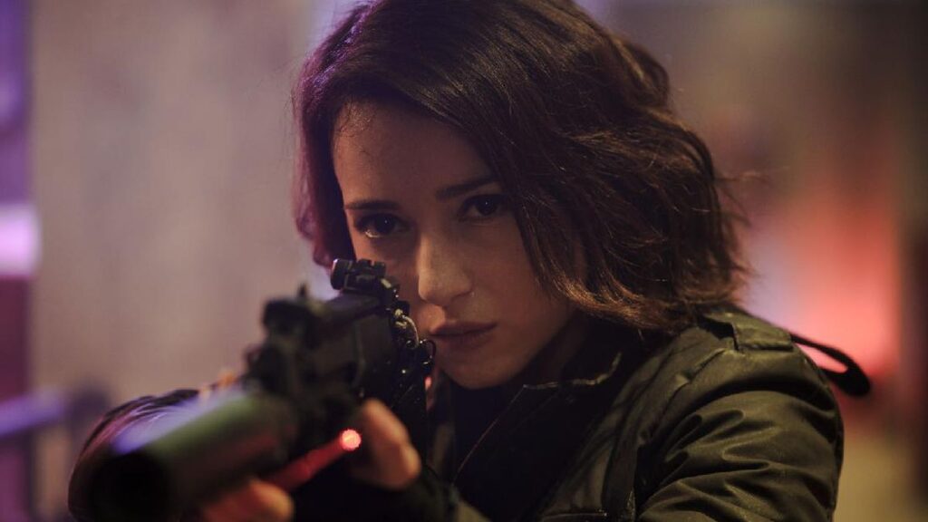 Film Julie Estelle yang Membuat Namanya Mendunia